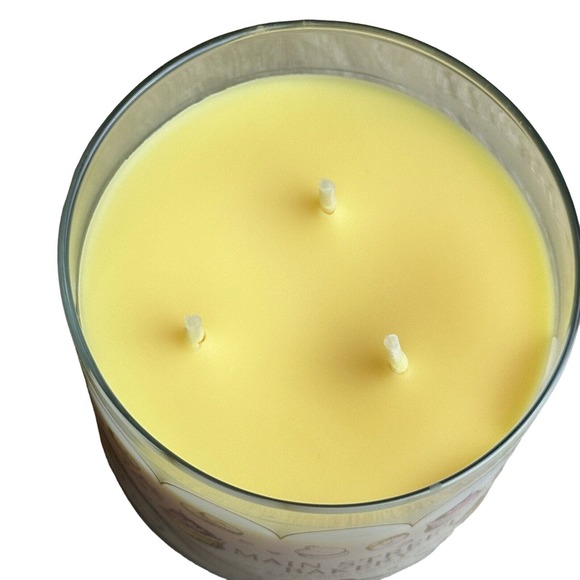 Bath & Body Works Main Street Bakery 3 Wick CANDLE Burns 25-45 Hour Spring 2024 - Picture 2 of 2